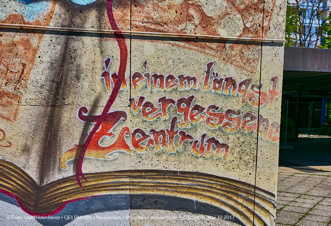 21.03.2017 - Abrissbaustelle Quiddezentrum in Neuperlach